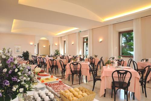Hotel Bel Sit - image 11