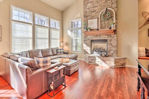 Big Boulder Mountain Townhome with Lake Club Access! - image 25