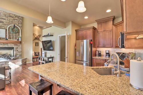 Big Boulder Mountain Townhome with Lake Club Access! - image 32
