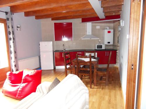 Pensió i Apartaments la Bordeta - image 12