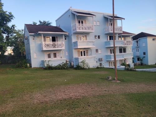 . Negril Ocean View Apartment