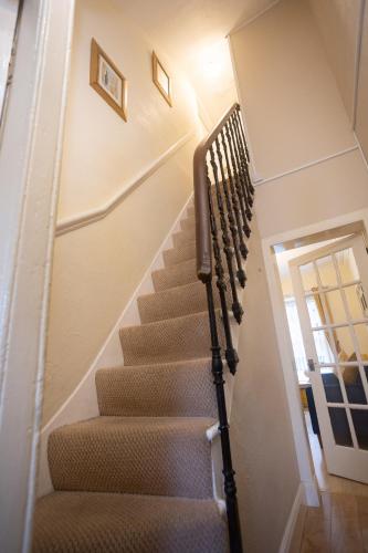 Picture of Sandgate 2-Bed Apartment In Ayr Central Location