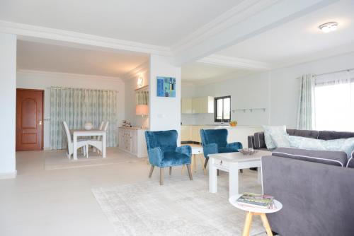 Παροχές, Atlantic Luxury Apartments in Bakau