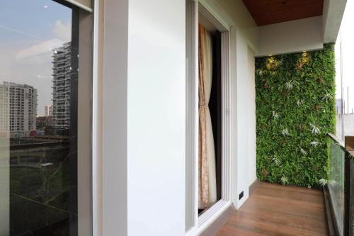 المنظر الخارجي, Hotel Gurudev Grand in كاليان