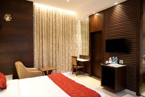 Hotel Gurudev Grand – Bombay/ Mumbai, KY