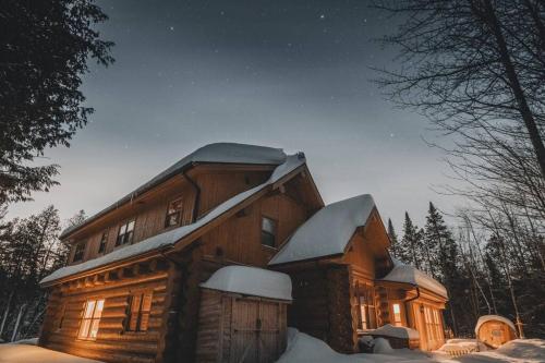 Chalet Silver Fox SPA at Fiddler's Lake