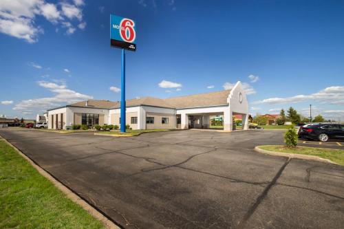 Motel 6 Rothschild, WI