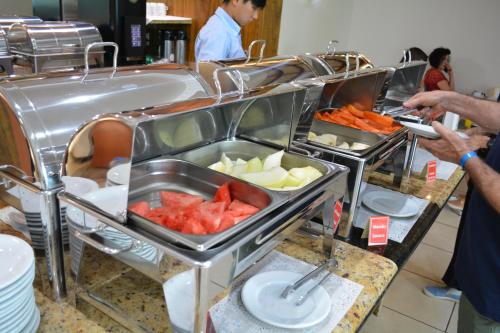 อาหารและเครื่องดื่ม, Sara Palace Hotel in อุเบอร์ลันเดีย