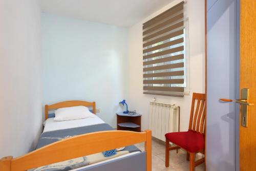 Apartment Marina 5953b - image 2