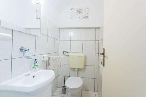 One-Bedroom Apartment with Terrace image 6