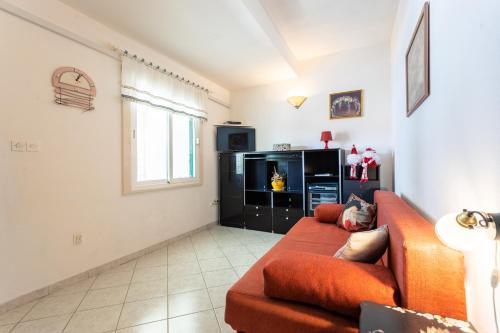 One-Bedroom Apartment with Terrace and Sea View image 10