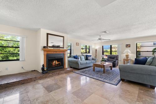 Milrose Beach House in St Pete Beach, USA