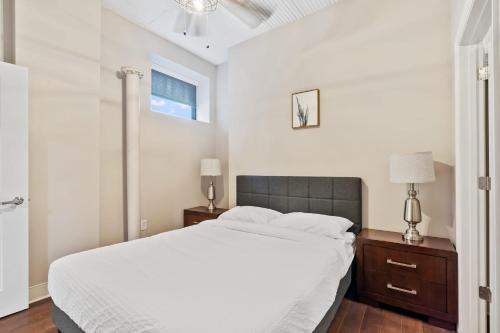 Modern Upscale 2BR Apartment on Carson Stay Gia