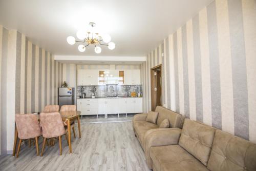 Παροχές, Hotel "GrapeHill" in Tsikhisdziri