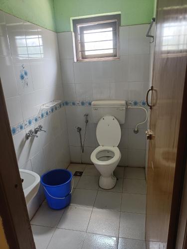 Bathroom, River Side Holiday Home Coorg in Mekeri