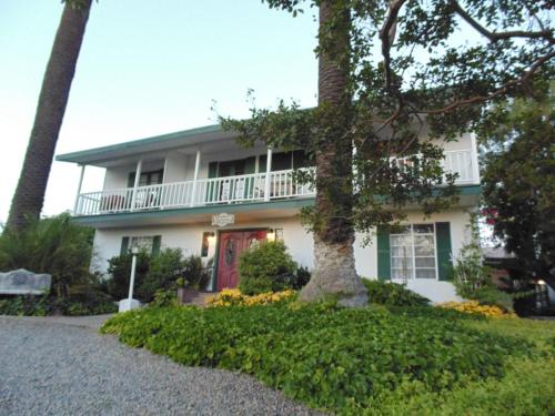 Ieeja, Plantation Bed & Breakfast in Lemonkova (CA)