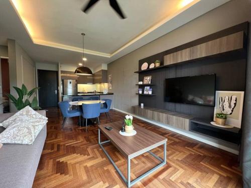 846m² 2 slaapkamer, 2 privé badkamer Appartement in Pekan Batang Kali (LOVEly 2 bedrooms Premier Suite @VISTA | FREE WIFI) near Gunung Bunga Buah