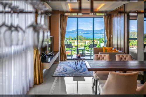 ระเบียง/ชานเรือน, ไมด้า แกรนด์ รีสอร์ต ภูเก็ต (Mida Grande Resort Phuket Official Account) in สุรินทร์