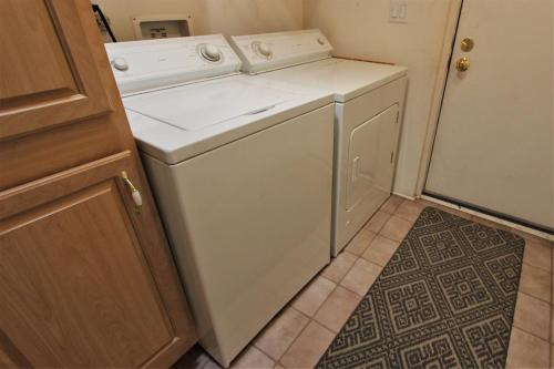 Bluebird Cottage - image 13