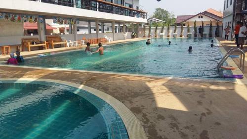 Swimming pool, Cactus Hostel in Ban Luang