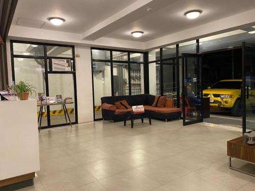 TRAVELER'S INN - MATINA in Ma-a