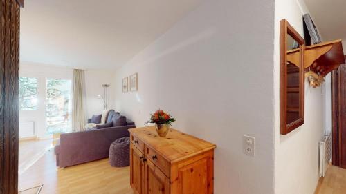 Apartment with Mountain View image 10