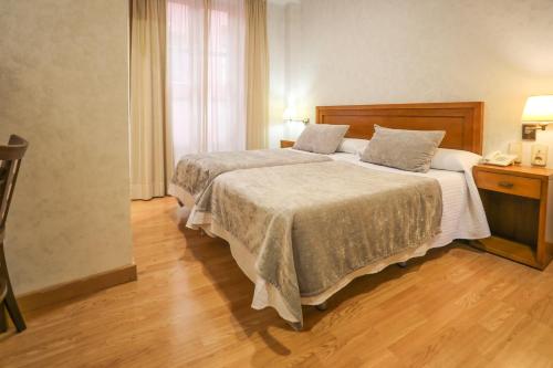 Hotel Granada Centro - image 6