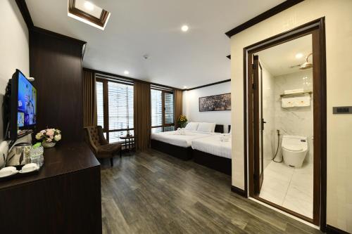 room detail thumbnail 0