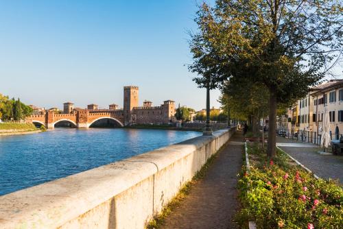 Flats4rent Regaste, Verona (fotografie 3)