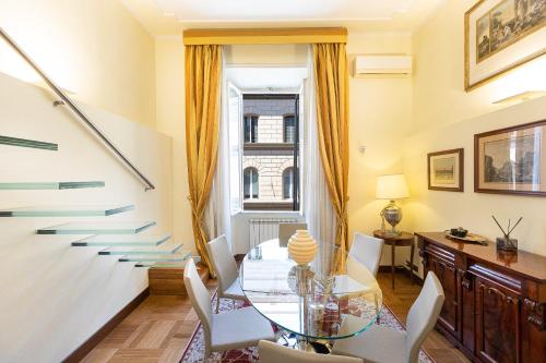 Piemonte Deluxe by Rental in Rome, Rzym