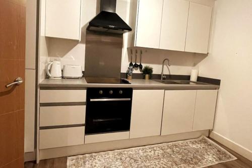Cosy 1 bedroom apartment with car park space. in West Bromwich