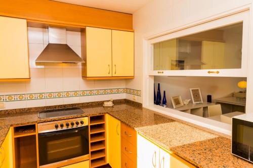 Konyha, La Romana Triplex Apartment Javea Arenal by Rock Rentals in Bahia de Javea