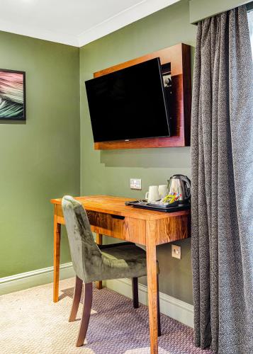 Innkeeper's Lodge Godalming - image 12