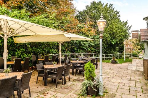 Innkeeper's Lodge Godalming - image 7
