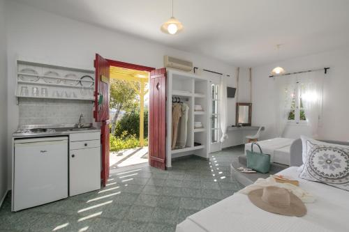 "Palatiana Agriturismo-Philoxenia Cottages", Private Nature Retreats