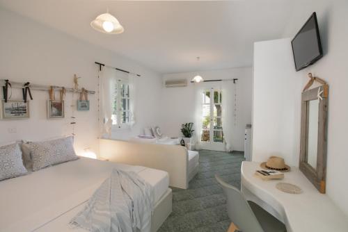 "Palatiana Agriturismo-Philoxenia Cottages", Private Nature Retreats