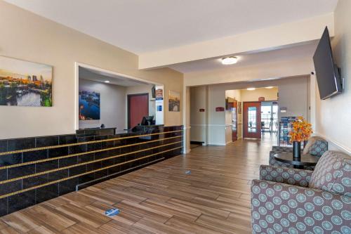 Best Western Governors Inn and Suites