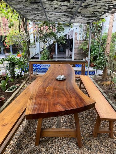 Garden, Đuong lam village homestay near Duong Lam Village