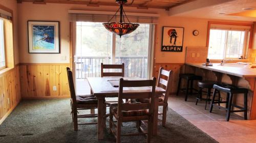 Brownie Retreat B - image 7