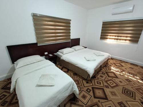 Deluxe Triple Room room in Happy Night Hostel