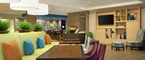 Home2 Suites by Hilton Hobbs - 레스토랑