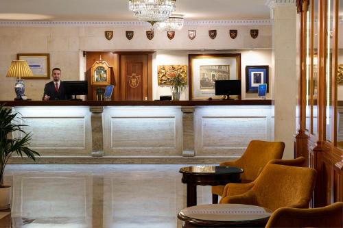 Hotel Inglaterra - image 8