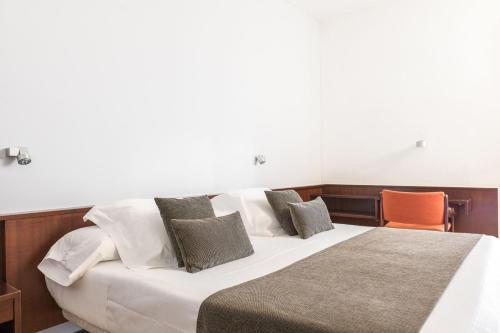 Hotel Emporda - image 10