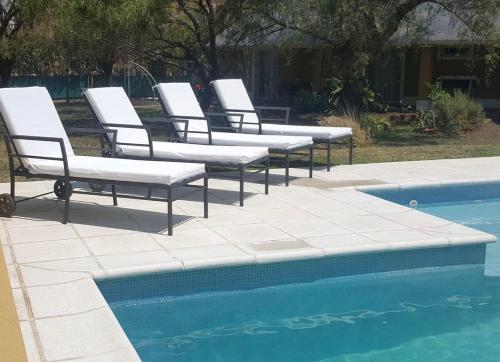 CASA 6 A Malibú 3km del Aeropuerto Podes dejar tu auto (CASA 6 A Malibu 3km del Aeropuerto Podes dejar tu auto) in Villa Allende