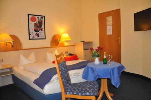 City Partner Hotel Strauss - image 7