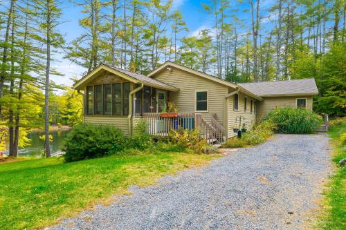 River Retreat in Brant Lake, USA