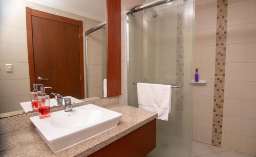 Riverfront I 1 piso 4 suite vista al rio Puerto Santa Ana Guayaquil - image 5
