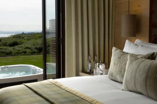 The Isle of Mull Hotel and Spa Room Type - Retreat Suite with Hot Tub