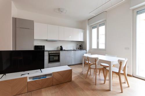 YouHosty - Del Castagno 2, Milano