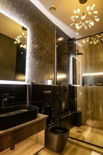 Gigiri Lion Villas II Room Type - Deluxe Double Room (2 Adults + 1 Child)